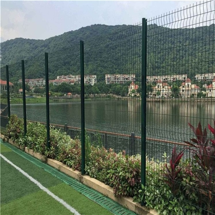 水源保護區(qū)隔離網案例展示圖片3