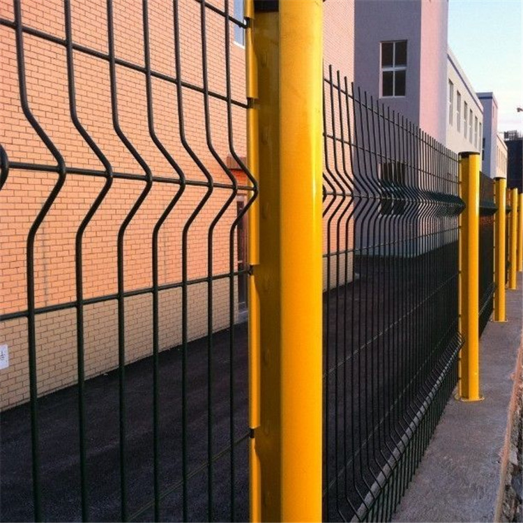 桃型立柱護欄網案例展示圖片1