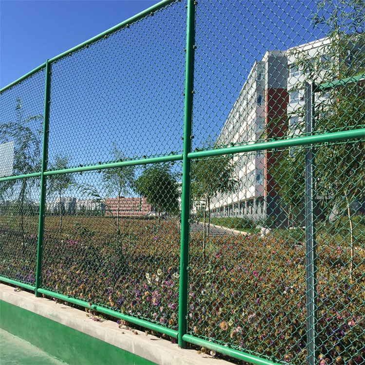 籠式足球場圍網案例展示圖片1